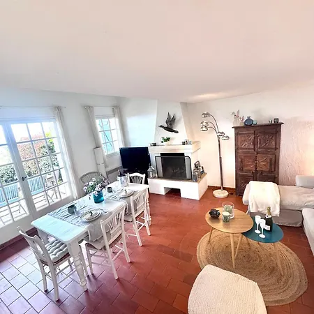 Splendide Mas Avec Vue Sur Panoramique Gigaro *
